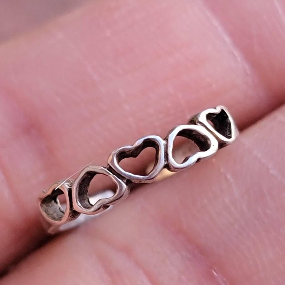 ❤️ Sterling silver 925 hearts toe pinky ring ❤️ so cute
